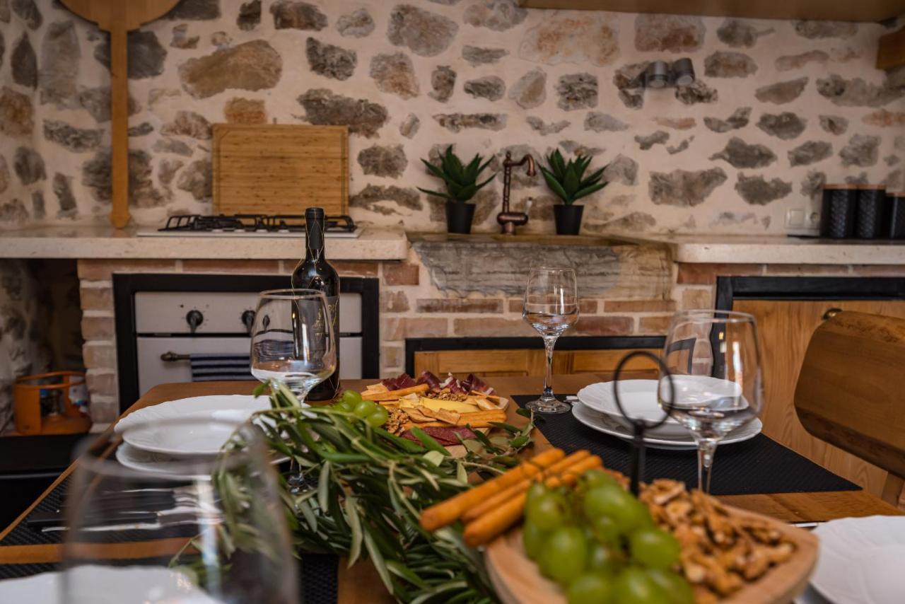 Stone Villa Miandri Sukošan エクステリア 写真