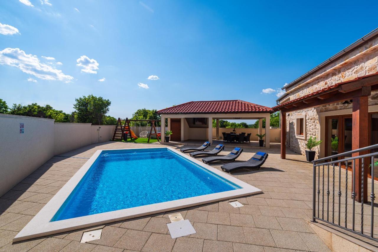 Stone Villa Miandri Sukošan エクステリア 写真